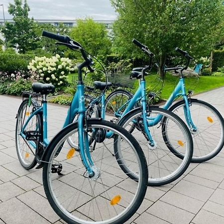 Motel One Hamburg-Altona Exterior photo