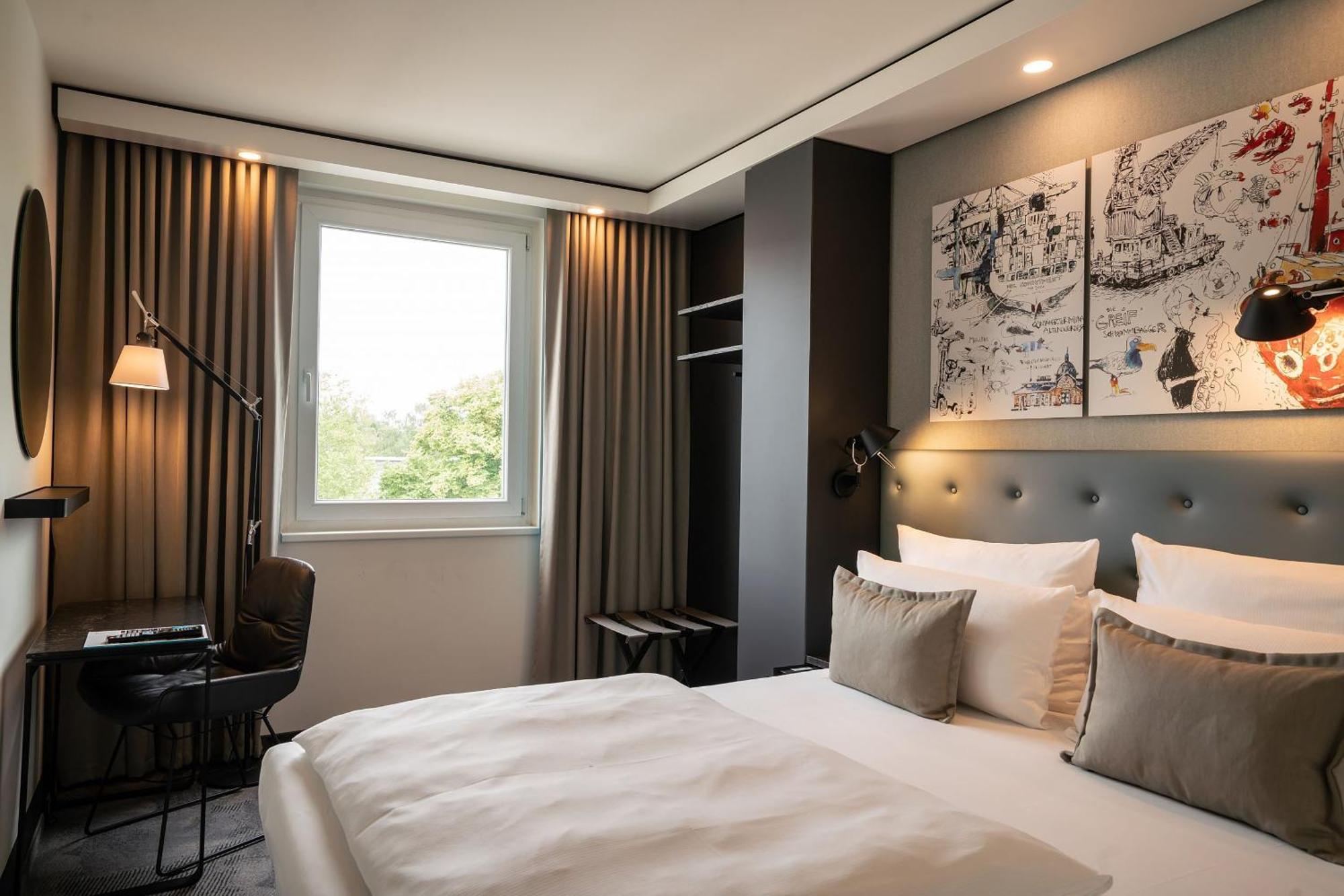 Motel One Hamburg-Altona Exterior photo